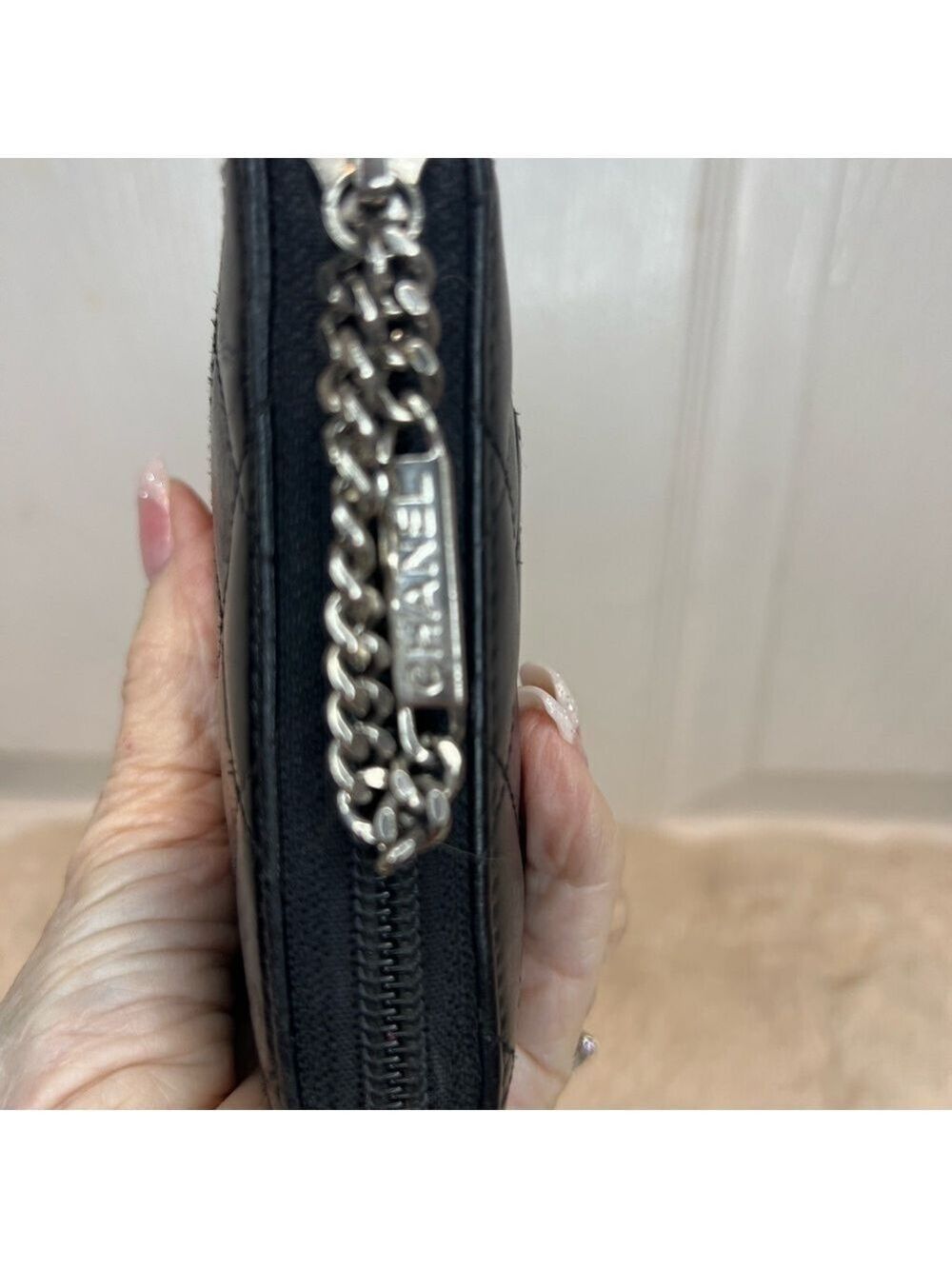 ❤️CHANEL BLACK QUILTED LEATHER LIGNE CAMBON YEN WALLET BLACK/PINK - Picture 9 of 16